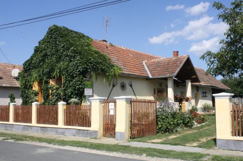 Karát-lak Vendégház