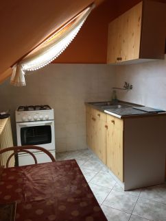 Ibolya Apartman8