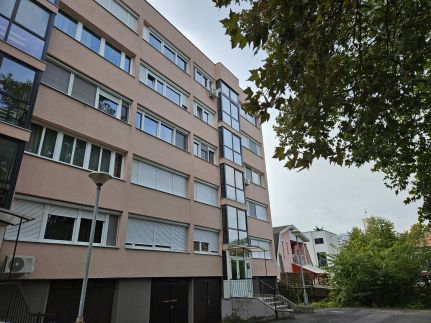 Poroszlay Apartman16