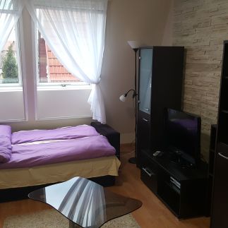Holdfény Apartman