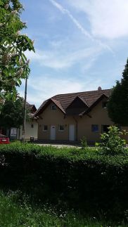 Pusztai Apartmanok