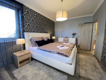 Suzanna Apartman9