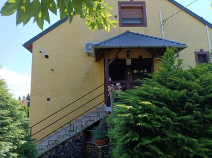 Anna-Ilona Apartman42