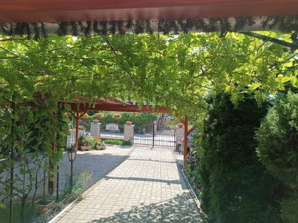Anna-Ilona Apartman52