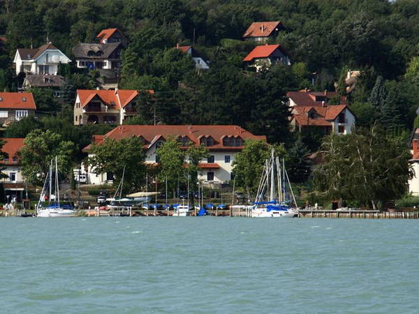 Aquilo Luxus Apartmanház Tihany – Tihany fotó 2