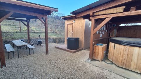 Tornácos a Cinkában Vendégház9