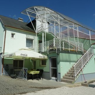 Menta Apartmanház1