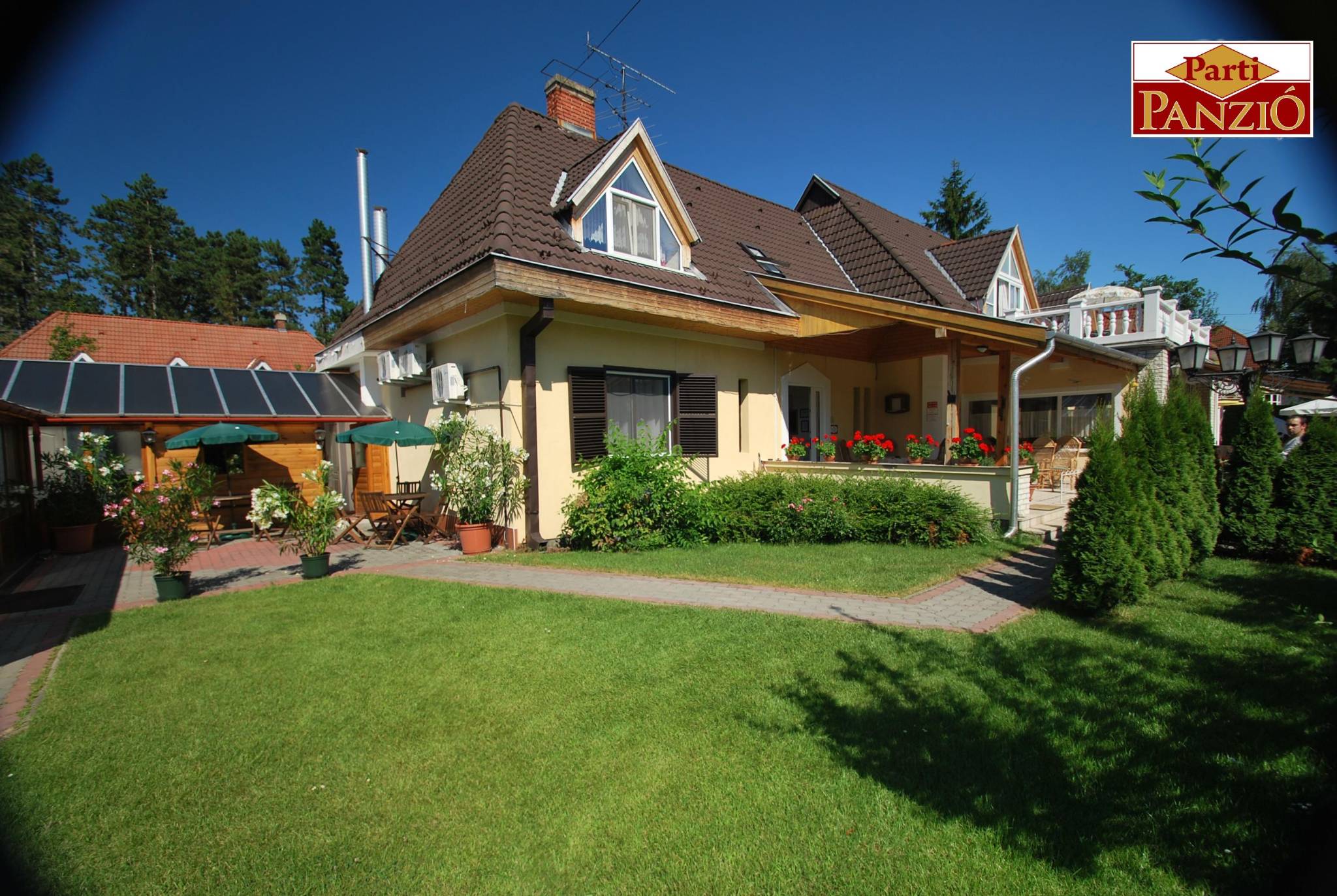 Parti Panzió és Apartmanok – Tata