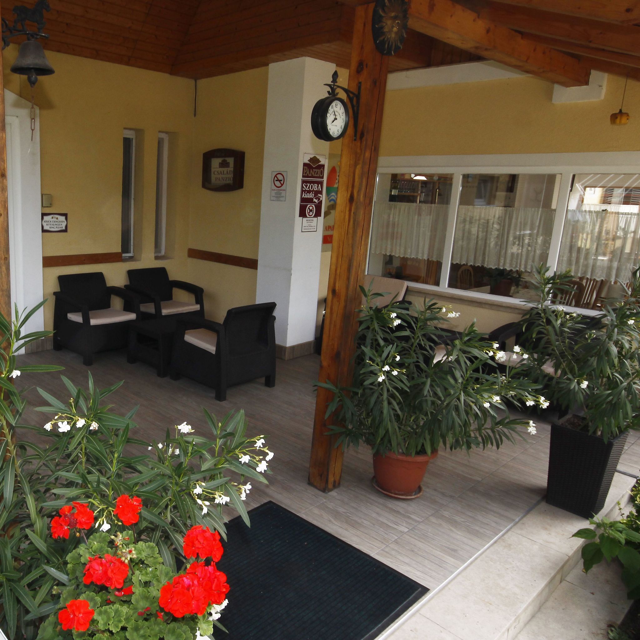 Parti Panzió és Apartmanok – Tata fotó 22