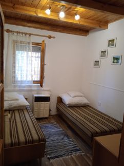 Eszkinor Apartmanok5