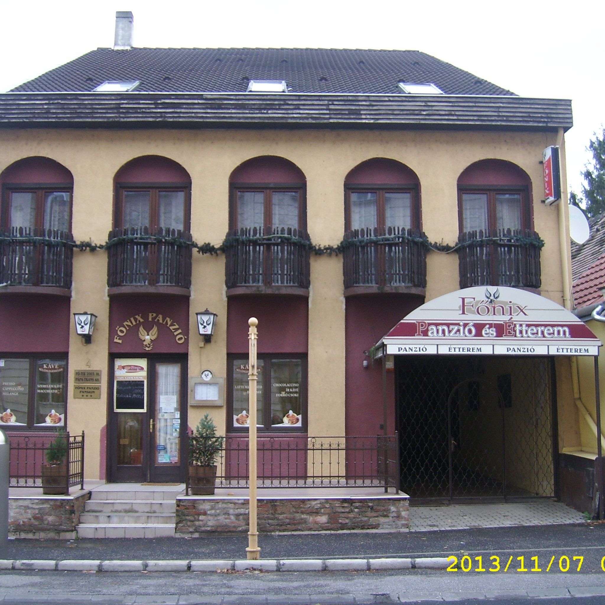 Főnix Panzió – Pápa