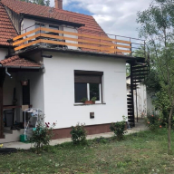 Hóvirág Apartman