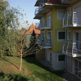 Lila Apartman1