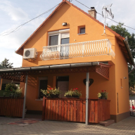 Tulipánfa Apartman