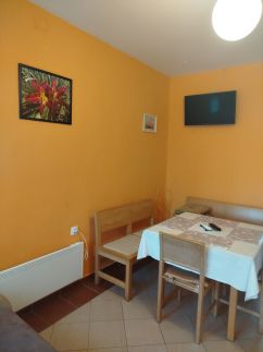 Liliom Apartman28