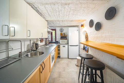 Ádám Apartman93