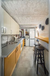 Ádám Apartman94
