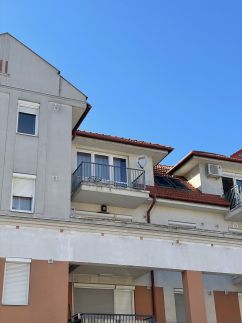 Jola Apartman1