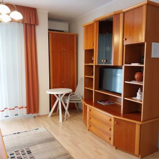 Kati Apartman1