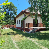 Ani House Üdülőház