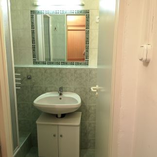 Árnyas Apartman1