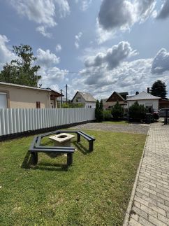 Judy - Pipacs Apartman12