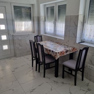 Sárga Muskátli Apartman3