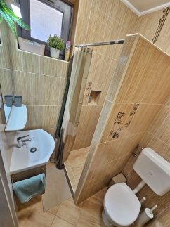 Illaberek Apartmanok23