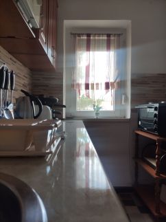 Silver Apartman21