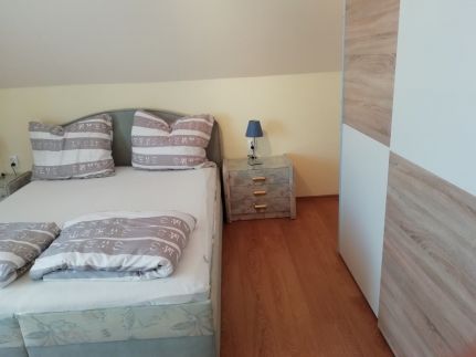 Claudia Apartman4