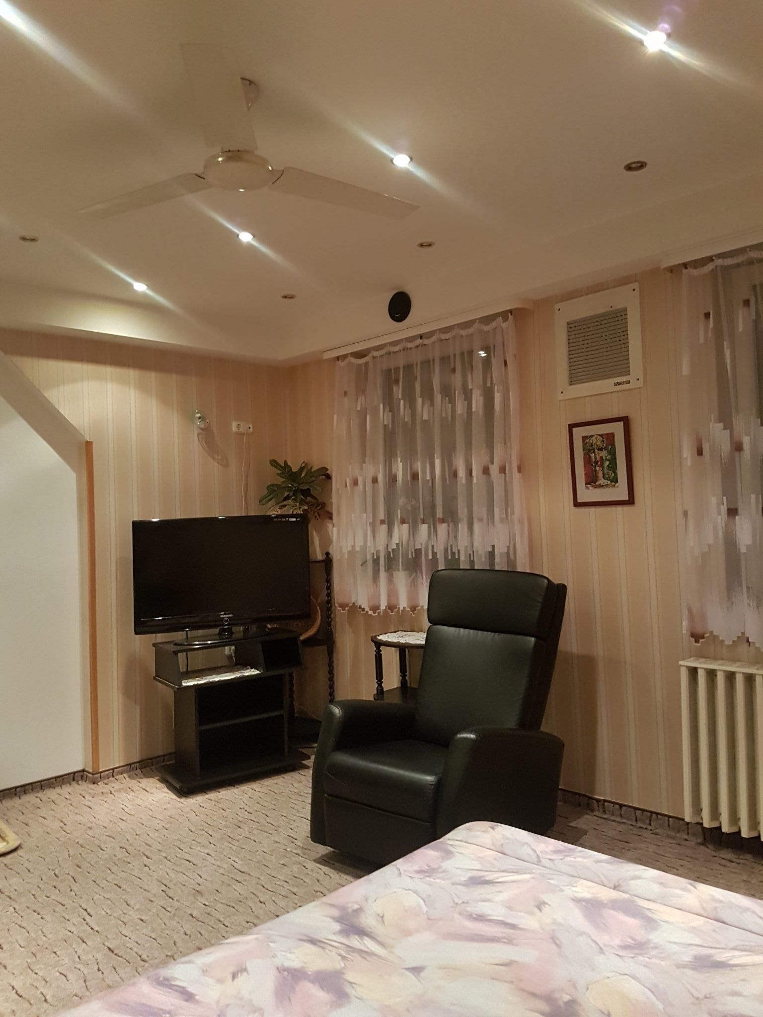 Tiffany Apartman – Alsópáhok fotó 3