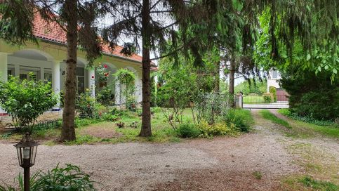 Fertődi Kúria Vendégház Fertőd8