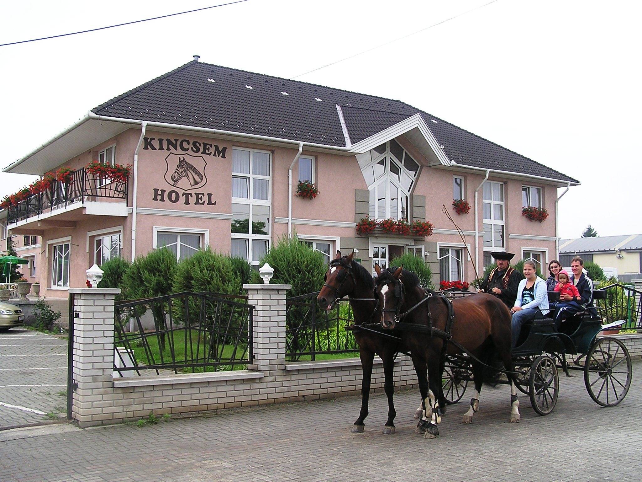 Kincsem Wellness Hotel Kisbér – Kisbér fotó 7