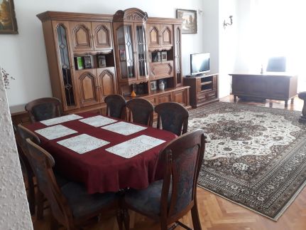 Piac Utcai Apartman 23