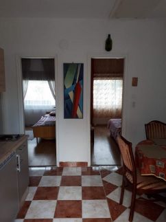 Green Apartmanok13