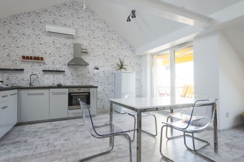 8x8 Tetőtér Apartman34