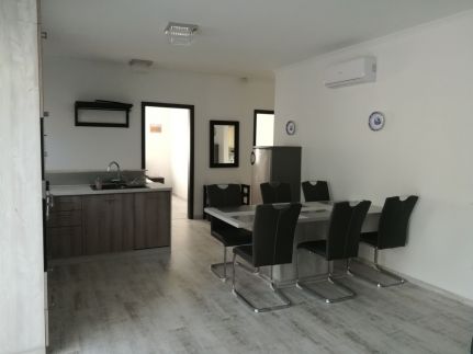 Corner House Apartman11