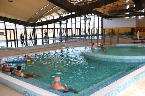 Akácliget Gyógy- és Strandfürdő, Szálláshelyek Karcag – Karcag fotó 10