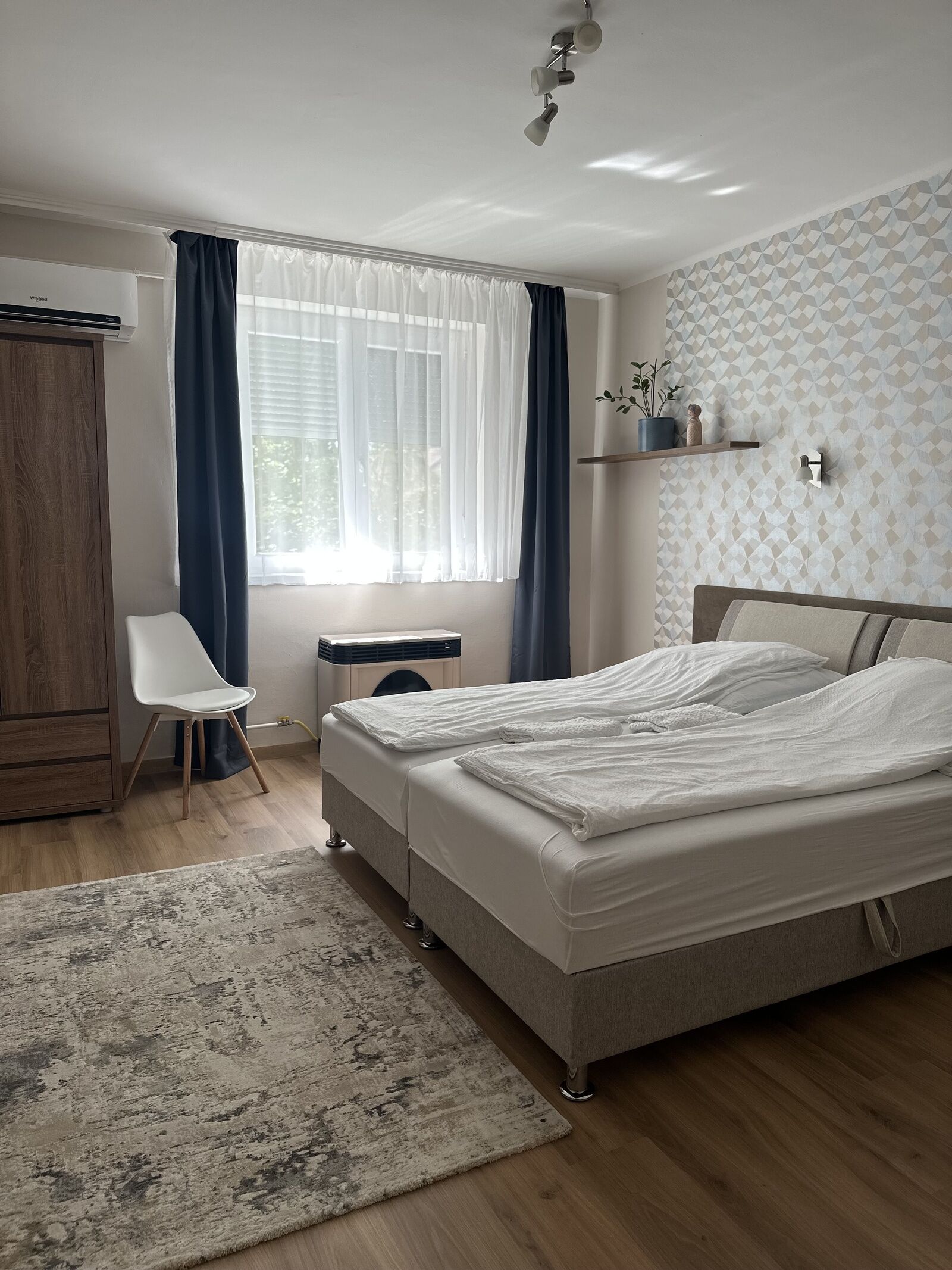 Weninger Stúdió Apartman – Kiskunhalas fotó 19