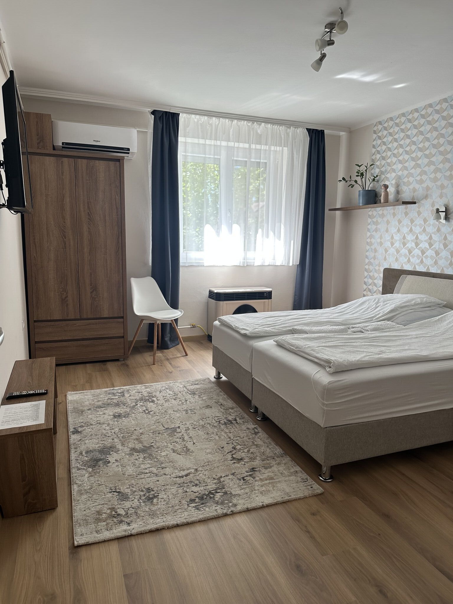 Weninger Stúdió Apartman – Kiskunhalas fotó 23