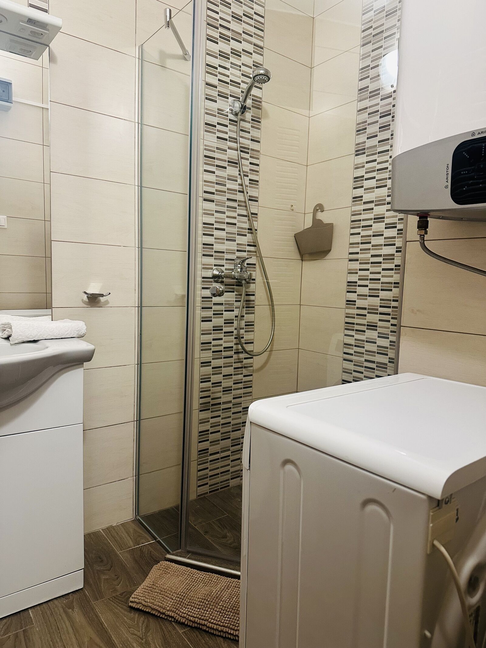 Weninger Stúdió Apartman – Kiskunhalas fotó 11