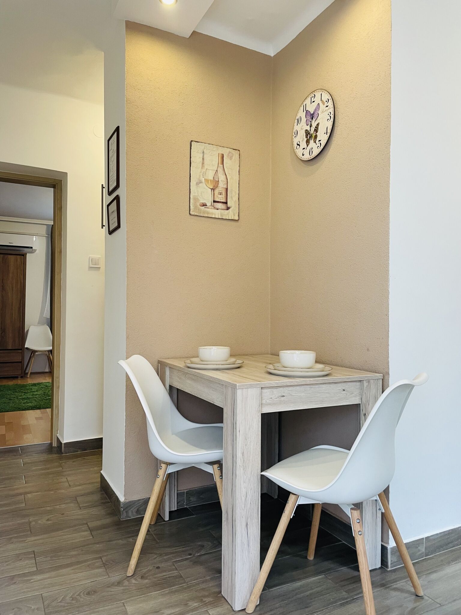 Weninger Stúdió Apartman – Kiskunhalas fotó 7