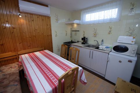Amália Apartman21