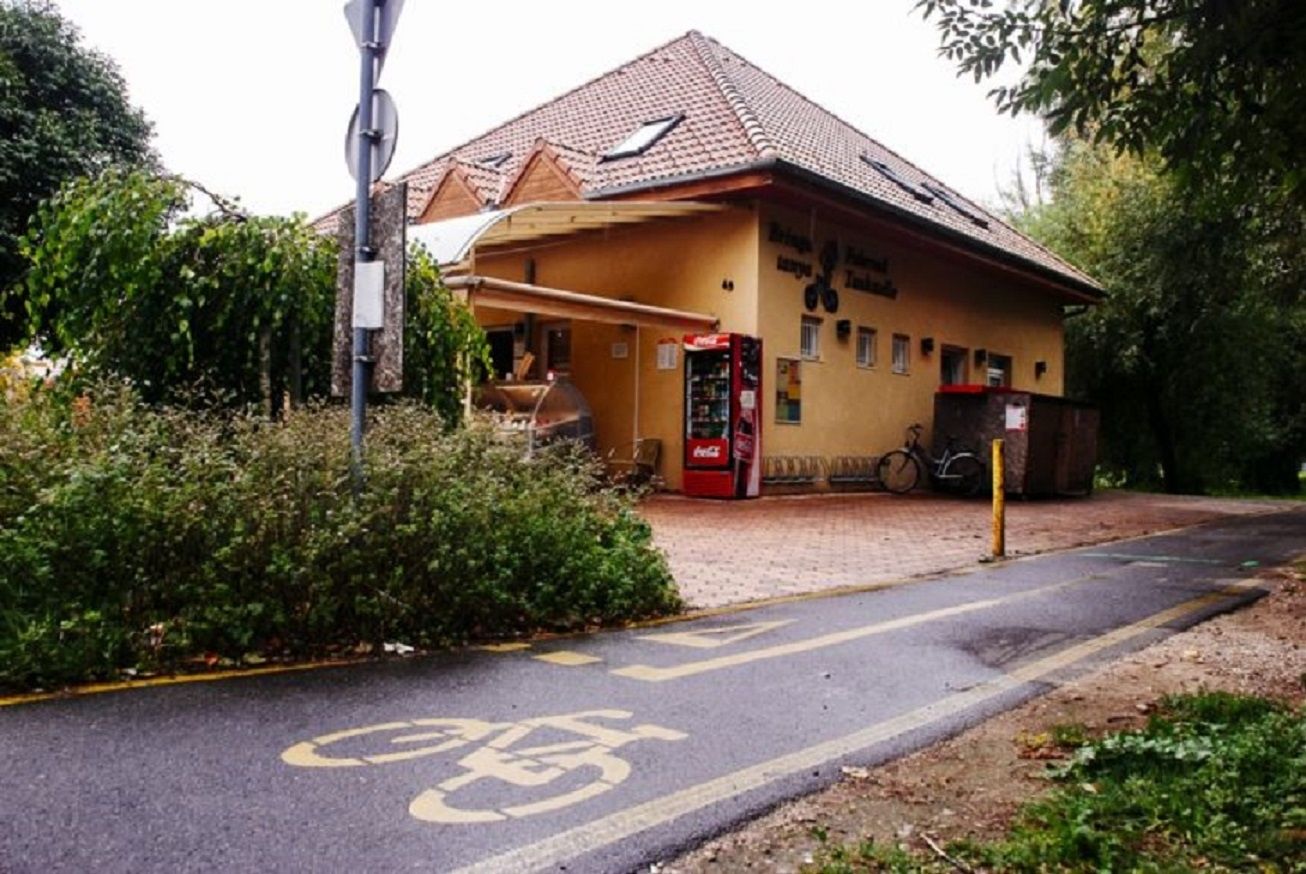 Linda Apartman – Gyenesdiás fotó 10