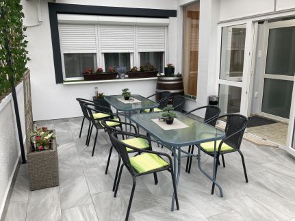 Silver Apartman25