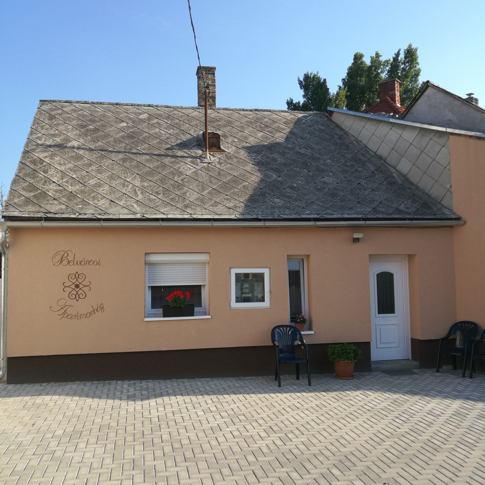 Belvárosi Apartmanház – Zirc fotó 3
