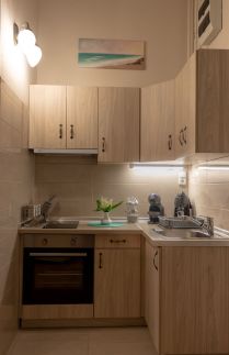 Suzy Apartman22