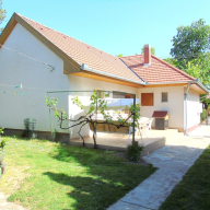 Som 111 Üdülőház