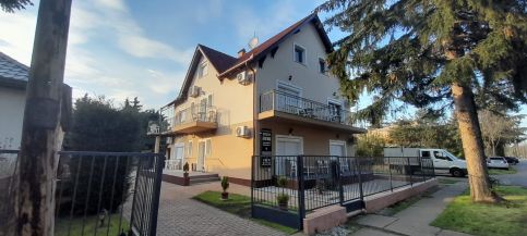 Gábor Áron Apartment13