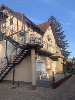 Gábor Áron Apartment12
